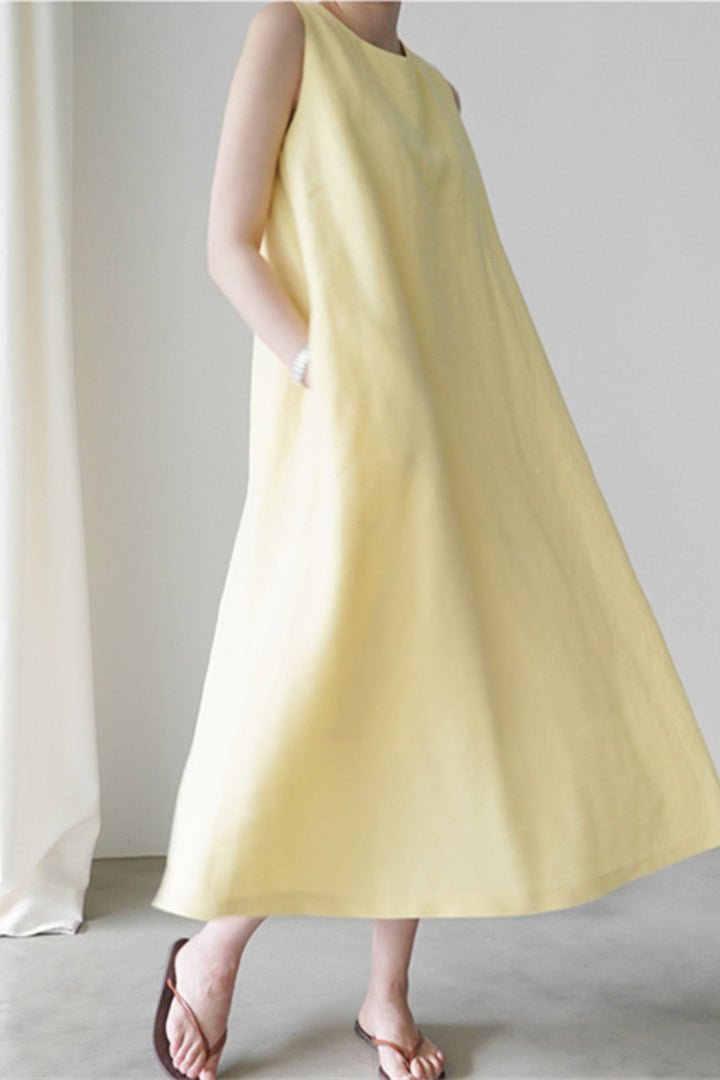 Robe midi ample sans manches